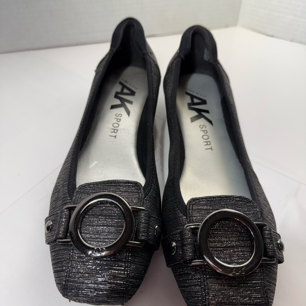 Women's Anne Klein Umeko Black Metallic Buckle Flats size 7.5